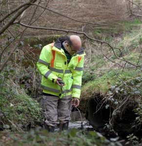 Tampons_Detect_Water_Pollution
