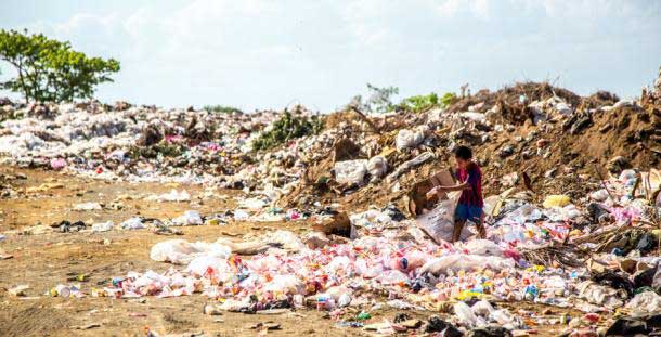 Reusable Bags Leave a Lasting Impression 1 plastic_bags_in_landfill